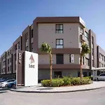 Wonderful 4Beds Condo Near Blvd